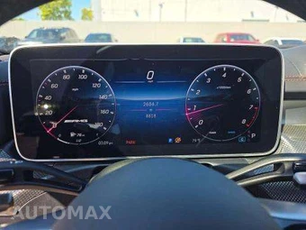 2025 Mercedes-Benz AMG C 43 4MATIC - miniatura 10