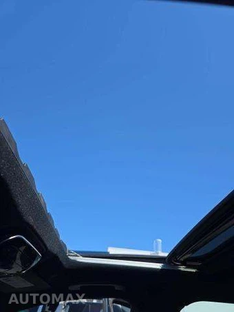 2025 Mercedes-Benz AMG C 43 4MATIC - miniatura 26
