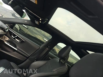 2025 Mercedes-Benz AMG C 43 4MATIC – miniatura 17