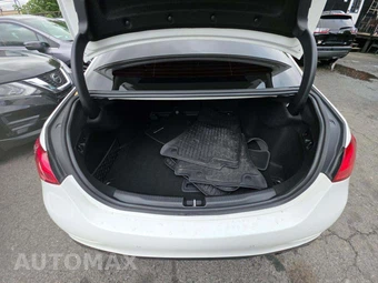 2025 Mercedes-Benz AMG C 43 4MATIC - miniatura 14