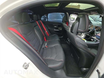 2025 Mercedes-Benz AMG C 43 4MATIC - miniatura 16