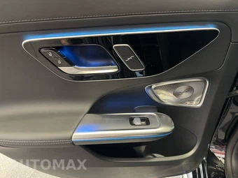 2025 Mercedes-Benz AMG C 63 S E Performance - miniatura 34