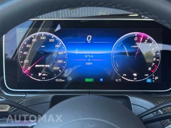 2025 Mercedes-Benz AMG C 63 S E Performance - miniatura 18