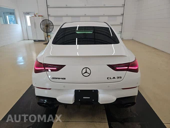 2025 Mercedes-Benz AMG CLA 35 4MATIC - miniatura 5