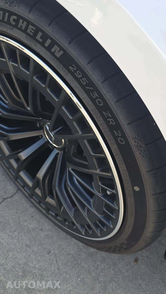 2025 Mercedes-Benz AMG CLE 53 4MATIC+ Coupe - miniatura 18