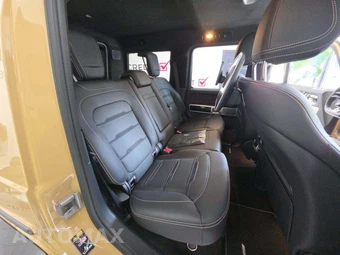 2025 Mercedes-Benz AMG G 63 4MATIC – miniatura 16