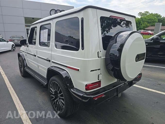 2025 Mercedes-Benz AMG G 63 4MATIC - miniatura 2