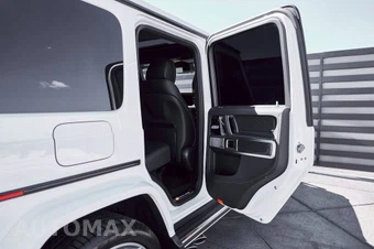 2025 Mercedes-Benz AMG G 63 4MATIC - miniatura 28