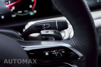 2025 Mercedes-Benz AMG G 63 4MATIC - miniatura 62