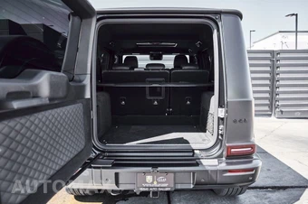 2025 Mercedes-Benz AMG G 63 4MATIC - miniatura 17