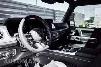 2025 Mercedes-Benz AMG G 63 4MATIC - miniatura 2