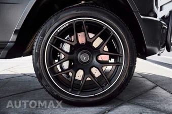 2025 Mercedes-Benz AMG G 63 4MATIC - miniatura 22