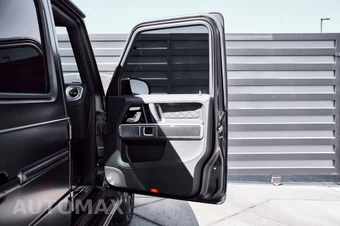 2025 Mercedes-Benz AMG G 63 4MATIC - miniatura 23