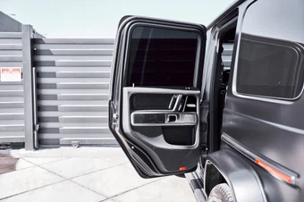 2025 Mercedes-Benz AMG G 63 4MATIC - miniatura 28
