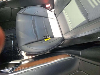 2025 Mercedes-Benz AMG G 63 4MATIC – miniatura 8