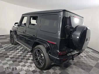 2025 Mercedes-Benz AMG G 63 4MATIC - miniatura 2