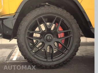 2025 Mercedes-Benz AMG G 63 4MATIC – miniatura 9