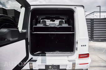 2025 Mercedes-Benz AMG G 63 4MATIC - miniatura 18