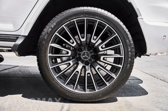 2025 Mercedes-Benz AMG G 63 4MATIC - miniatura 21