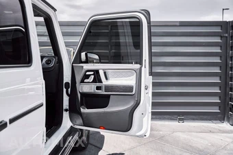 2025 Mercedes-Benz AMG G 63 4MATIC - miniatura 24
