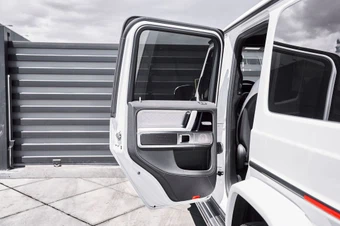 2025 Mercedes-Benz AMG G 63 4MATIC - miniatura 29