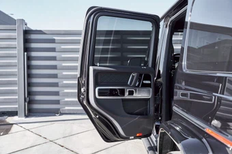 2025 Mercedes-Benz AMG G 63 4MATIC - miniatura 28