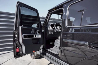 2025 Mercedes-Benz AMG G 63 4MATIC - miniatura 31