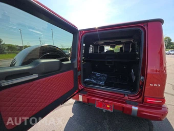 2025 Mercedes-Benz AMG G 63 4MATIC - miniatura 11