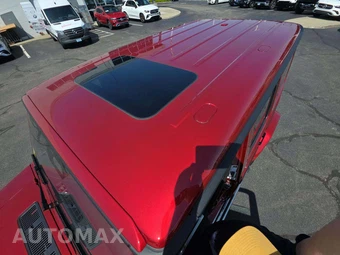2025 Mercedes-Benz AMG G 63 4MATIC - miniatura 9