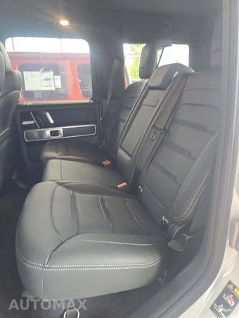 2025 Mercedes-Benz AMG G 63 4MATIC – miniatura 13
