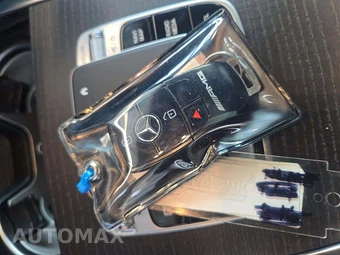 2025 Mercedes-Benz AMG G 63 4MATIC – miniatura 8