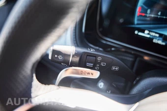 2025 Mercedes-Benz AMG G 63 4MATIC - miniatura 59