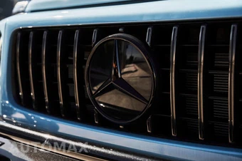 2025 Mercedes-Benz AMG G 63 4MATIC - miniatura 8