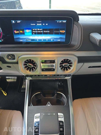 2025 Mercedes-Benz AMG G 63 4MATIC - miniatura 10