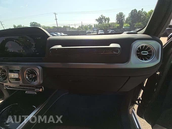 2025 Mercedes-Benz AMG G 63 4MATIC - miniatura 16