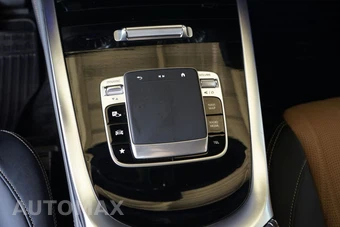 2025 Mercedes-Benz AMG G 63 4MATIC - miniatura 15