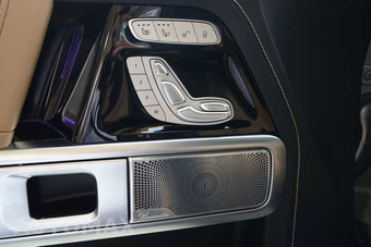 2025 Mercedes-Benz AMG G 63 4MATIC - miniatura 23