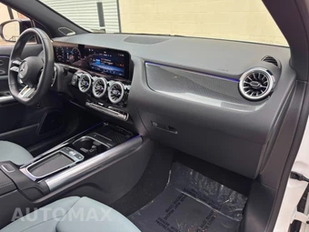 2025 Mercedes-Benz AMG GLA 35 4MATIC - miniatura 13