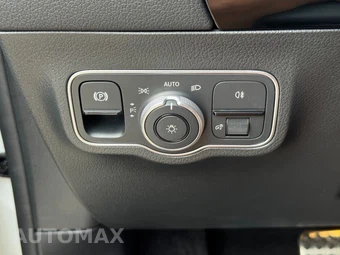 2025 Mercedes-Benz AMG GLA 35 4MATIC - miniatura 17