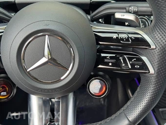 2025 Mercedes-Benz AMG GLA 35 4MATIC - miniatura 21