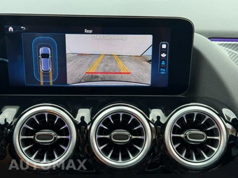 2025 Mercedes-Benz AMG GLA 35 4MATIC - miniatura 29