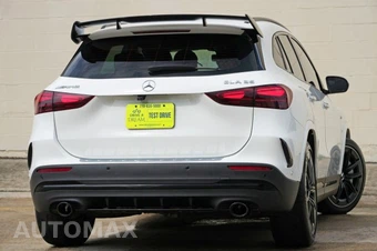 2025 Mercedes-Benz AMG GLA 35 4MATIC - miniatura 3