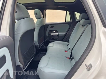 2025 Mercedes-Benz AMG GLA 35 4MATIC - miniatura 43