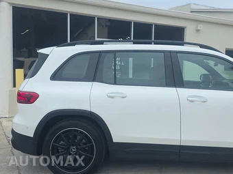 2025 Mercedes-Benz AMG GLB 35 4MATIC - miniatura 5