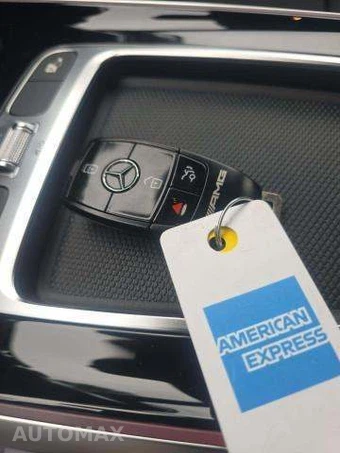 2025 Mercedes-Benz AMG GLB 35 4MATIC - miniatura 9