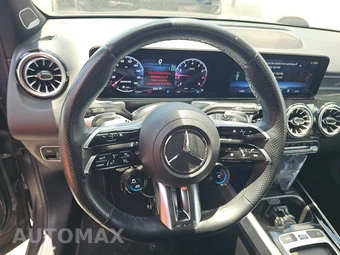 2025 Mercedes-Benz AMG GLB 35 4MATIC - miniatura 16