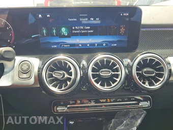 2025 Mercedes-Benz AMG GLB 35 4MATIC - miniatura 17