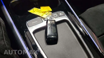 2025 Mercedes-Benz AMG GLB 35 4MATIC – miniatura 18