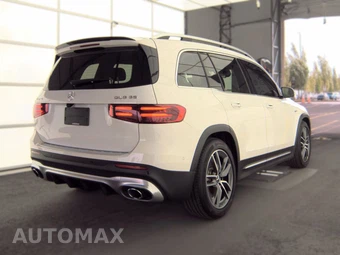 2025 Mercedes-Benz AMG GLB 35 4MATIC – miniatura 4
