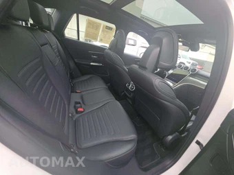 2025 Mercedes-Benz AMG GLC 43 4MATIC - miniatura 16